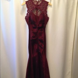 Beautiful evening dress burgendy